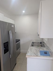 2209 NW 6th Street #1, past listing photo from Ronny’s Zillow sales history